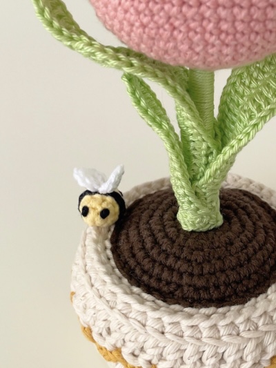 tulipan crochet by Yaya