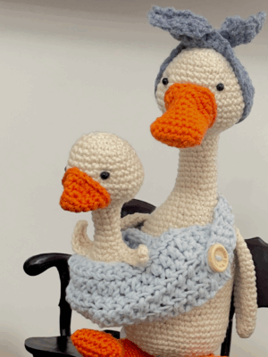 Mamá Pata y Patito